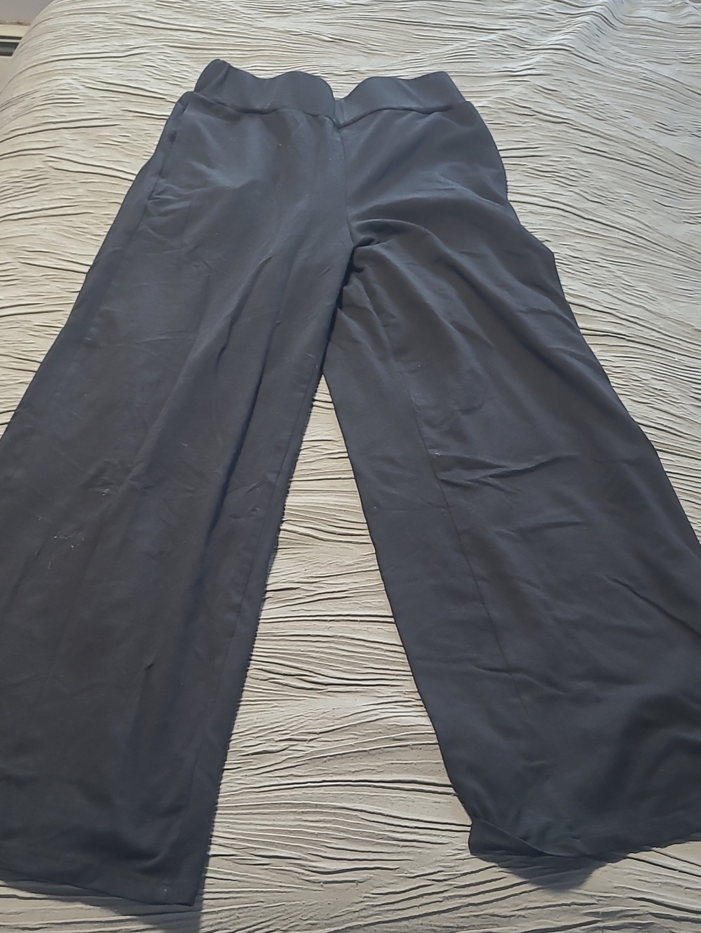 Wide-Leg Black Palazzo Pants with Elastic Waist